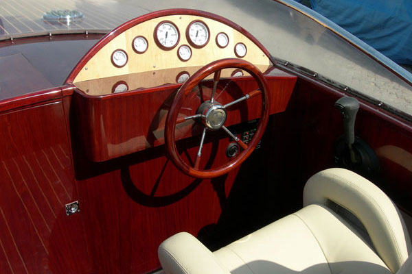 Classic 8.5m runabout on trailer